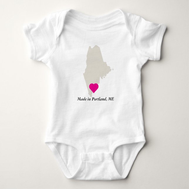 Maßgeschneidertes Baby-T-Shirt in Maine Staat Lieb Baby Strampler (Vorderseite)