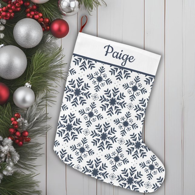 Maßgeschneidertes blaues und weißes nordisches Sch Großer Weihnachtsstrumpf (Blue And White Nordic Snowflake Pattern Custom Large Christmas Stocking)