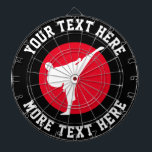 Maßgeschneidertes Karate-Dartboard mit Kampfkunstd Dartscheibe<br><div class="desc">Maßgeschneidertes Karate-Dartboard mit martial Arts Design. Das Kinderspiel ist nach Maß für Kinder und Erwachsene konzipiert. Coole personalisierte Geschenkideen für Geburtstag, Weihnachten und andere Anlässe. Kühne Typografie mit Karate Kick Silhouette. Phantastische Dekorationsgeschenk Idee für beste Freundin, Sohn, Vater, Ehemann, Bruder, Onkel, Opa, Sohn, Freund, Chef, Mitarbeiter, Lehrer, Trainer. Auch für...</div>