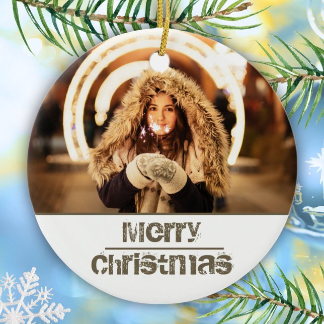 Maßgeschneidertes modernes Weihnachtsfest-Foto Keramik Ornament (Von Creator hochgeladen)