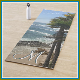 Maßgeschneidertes Monogramm für das tropische Para Yogamatte