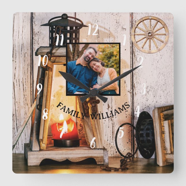 Maßgeschneidertes rustikales Bauernhaus Laternenla Quadratische Wanduhr (Vorderseite)