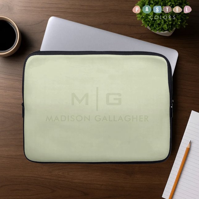Massives, weiches Licht in pastellgrüner Farbtönun Laptopschutzhülle (Solid Soft Light Pastel Sage Moss Green Color Laptop Sleeve
)