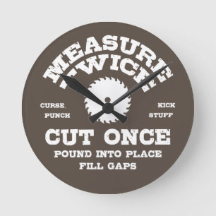 Maßnahme zweimal IV Runde Wanduhr