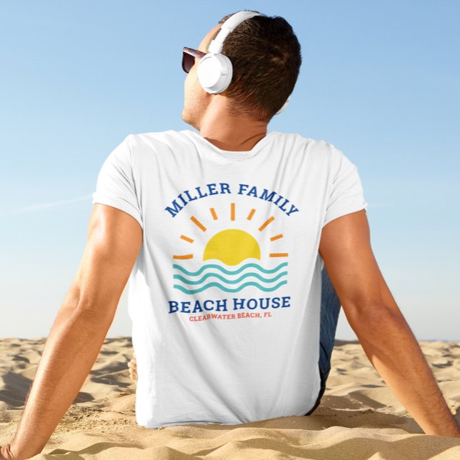 Matching Familienname Summer Sunset Beach House T-Shirt (Von Creator hochgeladen)