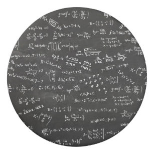 Mathematik Formeln und Zahlen auf der Tafel Radiergummi