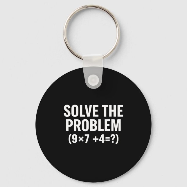 Mathematik löst das Problem (9x7+4=_) Lustige Math Schlüsselanhänger (Vorderseite)