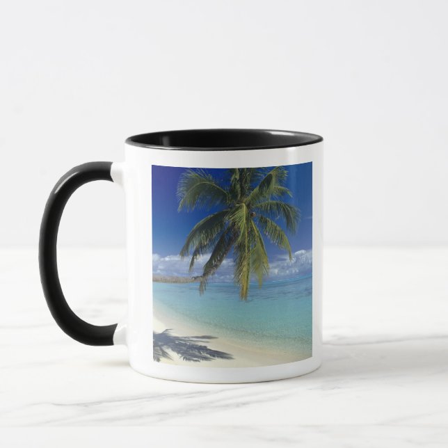 Matira Beach auf der Insel Bora Bora, Gesellschaft Tasse (Links)