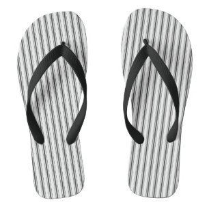 Matratzenkreuzung in Schwarz-weißem Muster Flip Flops