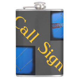 Matte Black mit Ihrem Rufzeichen Flachmann