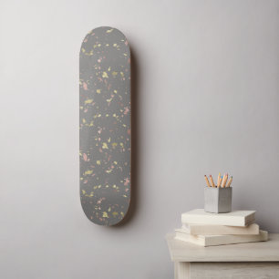 Matte Gold und Rose Gold Flakes Warmes Dunkles Gra Skateboard
