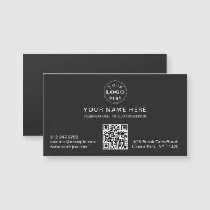 Matte schwarze magnetische Karte mit Ihren Informa