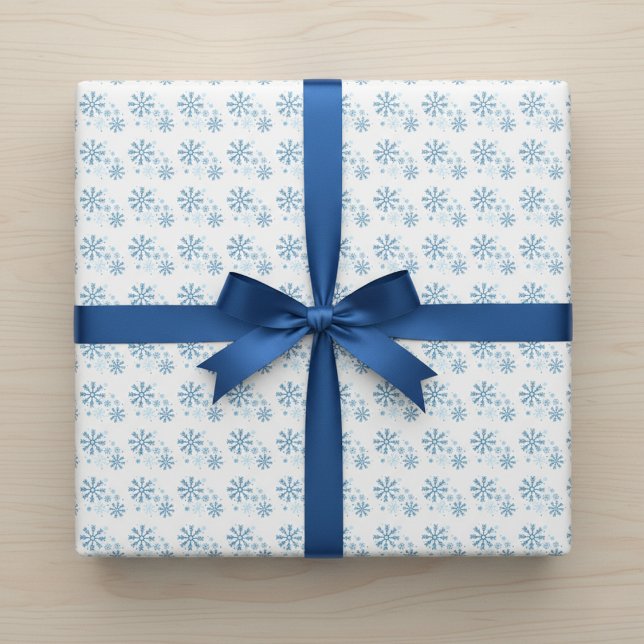 Mattiert Flurries Blue Snowflake Wrapping Paper Geschenkpapier (Classic snowflakes for every occasion.)