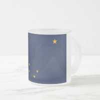 Mattierte kleine Tasse aus Glas mit der Flagge von