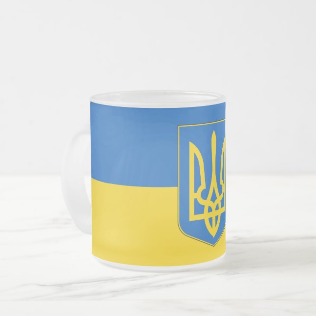 Mattierte kleine Tasse aus Glas mit ukrainischer F (Vorderseite Links)