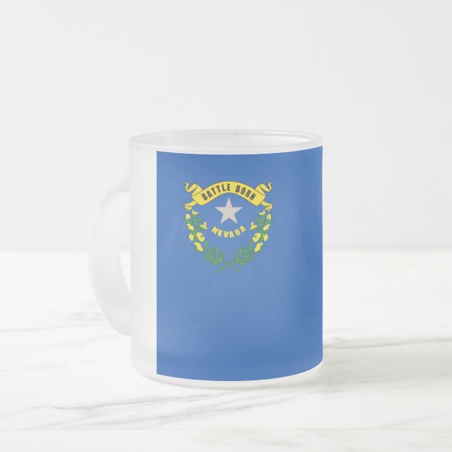 Mattierte kleine Tasse mit Nevada-Fahne (Vorderseite Links)