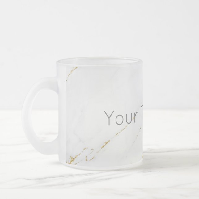 Mattierte Tasse aus Edelgold-Marmor (Links)