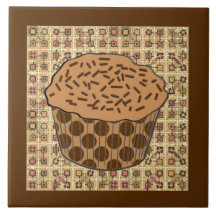 Mattierter Karamellkuchen mit Sprinklen