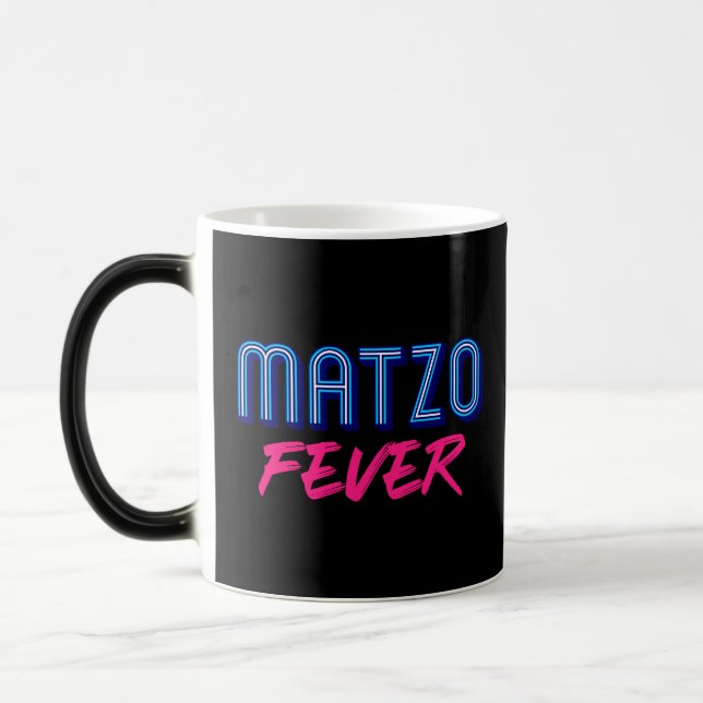 Matzo Fever Blue Pink 70er Jüdisches Disko Slogan Verwandlungstasse (Links)
