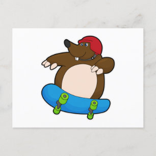 Maulwurf als Skater mit Skateboard und Helm Postkarte