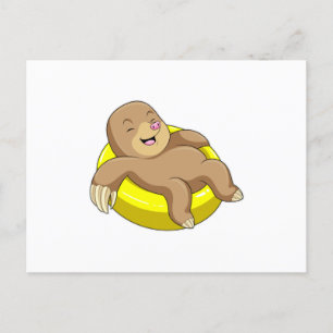 Maulwurf beim Schwimmen mit Rettungsring Postkarte