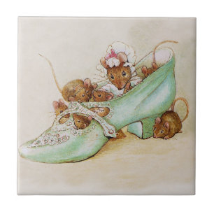 Maus Familie in einem Schuhwerk von Beatrix Potter Fliese