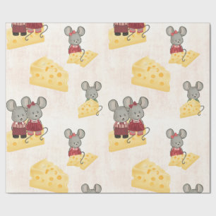Maus-Familie sitzt auf einem Käseblock Geschenkpapier
