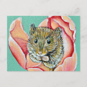 Maus in einem Tulpenbild Postkarte