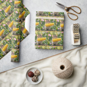 Maus isst Maiskolben Geschenkpapier