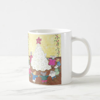 Mäuse um einen Käse Weihnachtsbaum Tasse