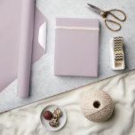 Mauve Finery Lila Solid Color Geschenkpapier<br><div class="desc">Vollfarbiges Papier in einer großen Farbvielfalt für alle Ihre Hochzeitsgeschenke und Duschgeschenke. Die Farben für 2025 sind dunkel und fett,  und das ist es,  was Sie in meinen neuesten Designs mit Farbnamen von verschiedenen Designfirmen finden werden.</div>