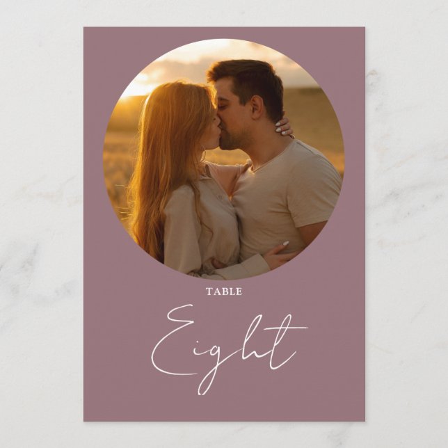 Mauve Modern Minimalistische Script-Tischnummer Einladung (Vorderseite)