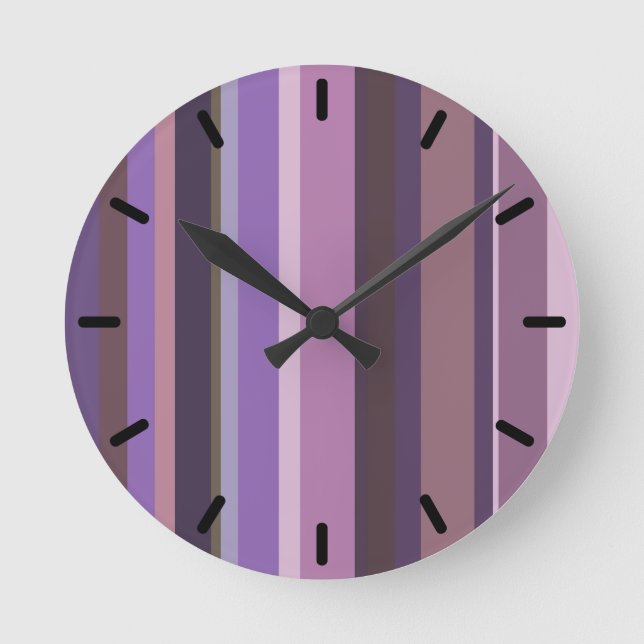 Mauve senkrechte Streifen Runde Wanduhr (Vorderseite)