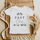 MAVERICK Vintag Race Car Fast 1. Geburtstag Baby T-shirt<br><div class="desc">Dieser 1. Geburtstag Baby T - Shirt bietet Vintage Rennwagen in Blau und Gelb mit den Worten "Fast One". Dieses Baby-Tee ist die perfekte Ergänzung zu einer schnellen 1. Geburtstagsrennen Geburtstagsparty oder Veranstaltung.</div>