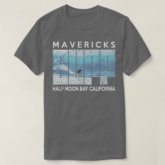 MAVERICKS Surf Halbmond Bay Big Wave Surfen T-Shirt (Design vorne)