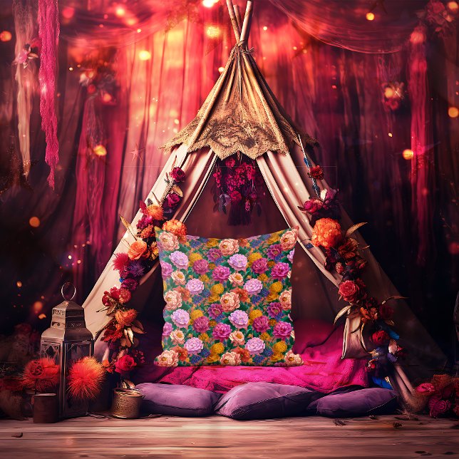 Maximalist Lilac und Peach Blooms auf Pink Kissen (Von Creator hochgeladen)