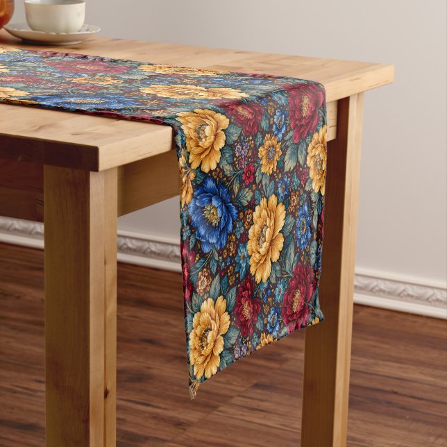 Maximalistisches Blumendesign Kurzer Tischläufer (Beispiel)