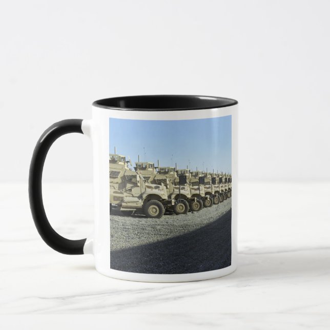 MaxxPro Tasse (Links)