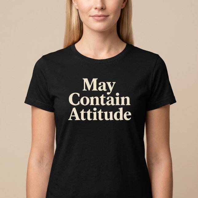 May könnte Haltung enthalten T-Shirt (Von Creator hochgeladen)