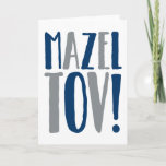 Mazel Tov Block-Marine   Grau Karte<br><div class="desc">Beglückwünschen Sie das Schläger mitzvah Mädchen oder den Bar mitzvah Jungen mit diesem einfachen "Mazel Tov!" Grußkarte schmückte mit festlicher Handblockschrift. Links freier Raum nach innen für Ihre eigene persönliche Mitteilung. Vervollkommnen Sie für ein Geschenk oder eine Karoeinschließung. Kaufen Sie mehr als ein, wenn Sie mehrfache mitzvah Feiern in den...</div>