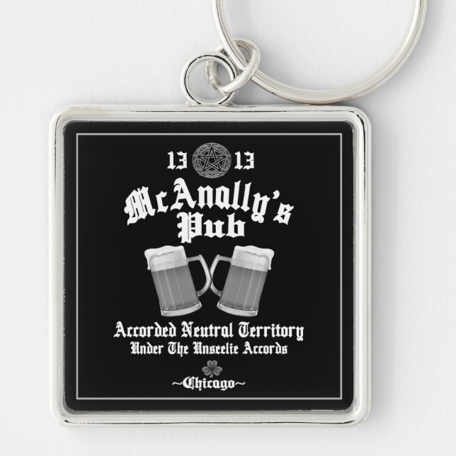 McAnally's Pub White Logo Schlüsselanhänger (Vorne)