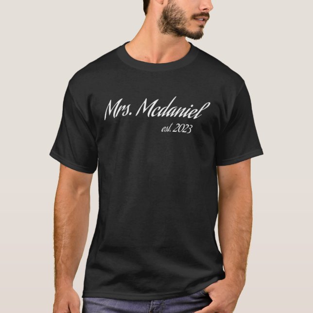 MCDANIEL 2023 Neue Braut Brautparty Hochzeit T-Shirt (Vorderseite)