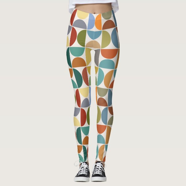 MCM simuliert Musterfarbe auf Creme Leggings (Vorderseite)