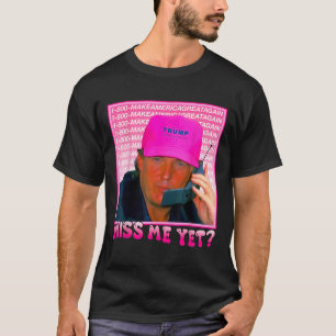 Me doch Donald Trump 2024 Holding Phone Call Pink T-Shirt