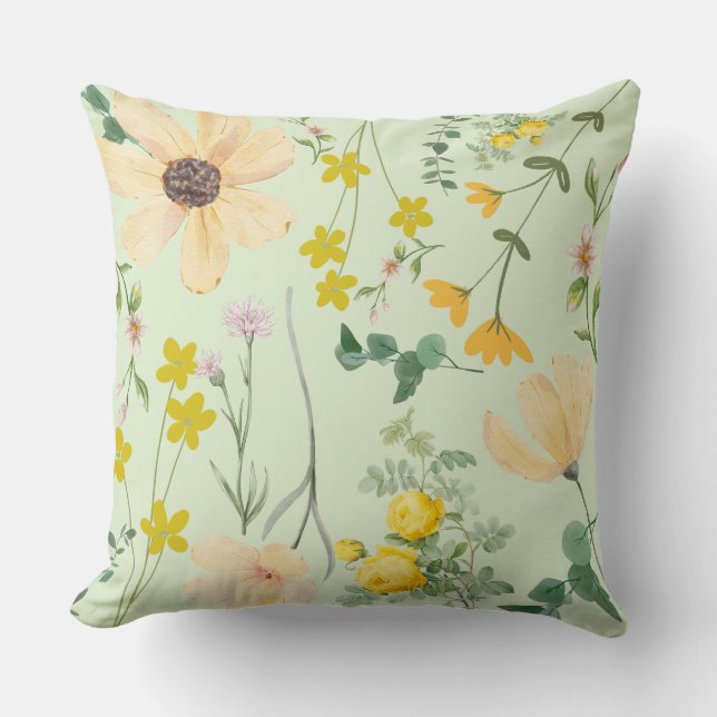 Meadow Bloom Serenity Throw Kissen (Vorderseite)