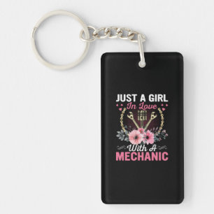 Mechanik nur eines Mädchens in Liebe mit einem Mec Schlüsselanhänger