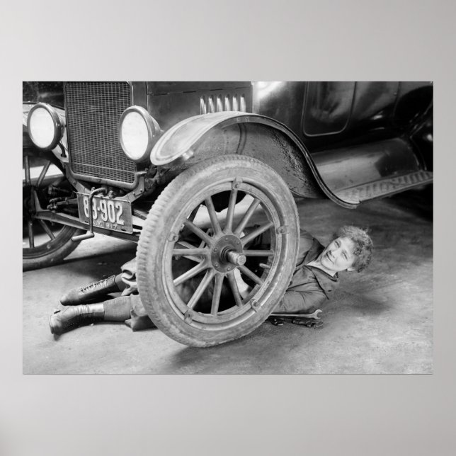 Mechanischer Frauenkraftwagen der 1920er Jahre Poster (Vorne)