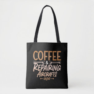 Mechanischer Kaffee und Reparatur von Luftfahrzeug