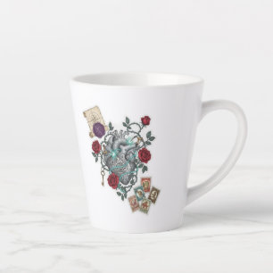 Mechanisches Herz mit Rosen – Vintage-Surreal-Kuns Milchtasse