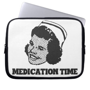 Medikamentenzeit Lustige Krankenpfleger Parodie Hu Laptopschutzhülle